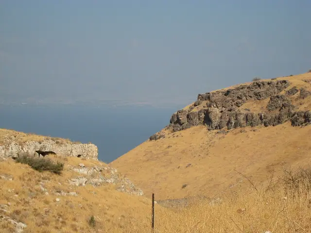 שרידי סוסיתא מעל הכנרת